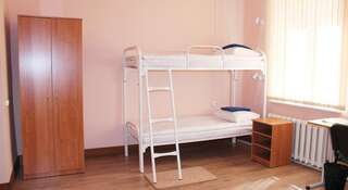 Гостиница Хостел Бор на Волге Конаково Спальное место на двухъярусной кровати в общем номере для мужчин-1